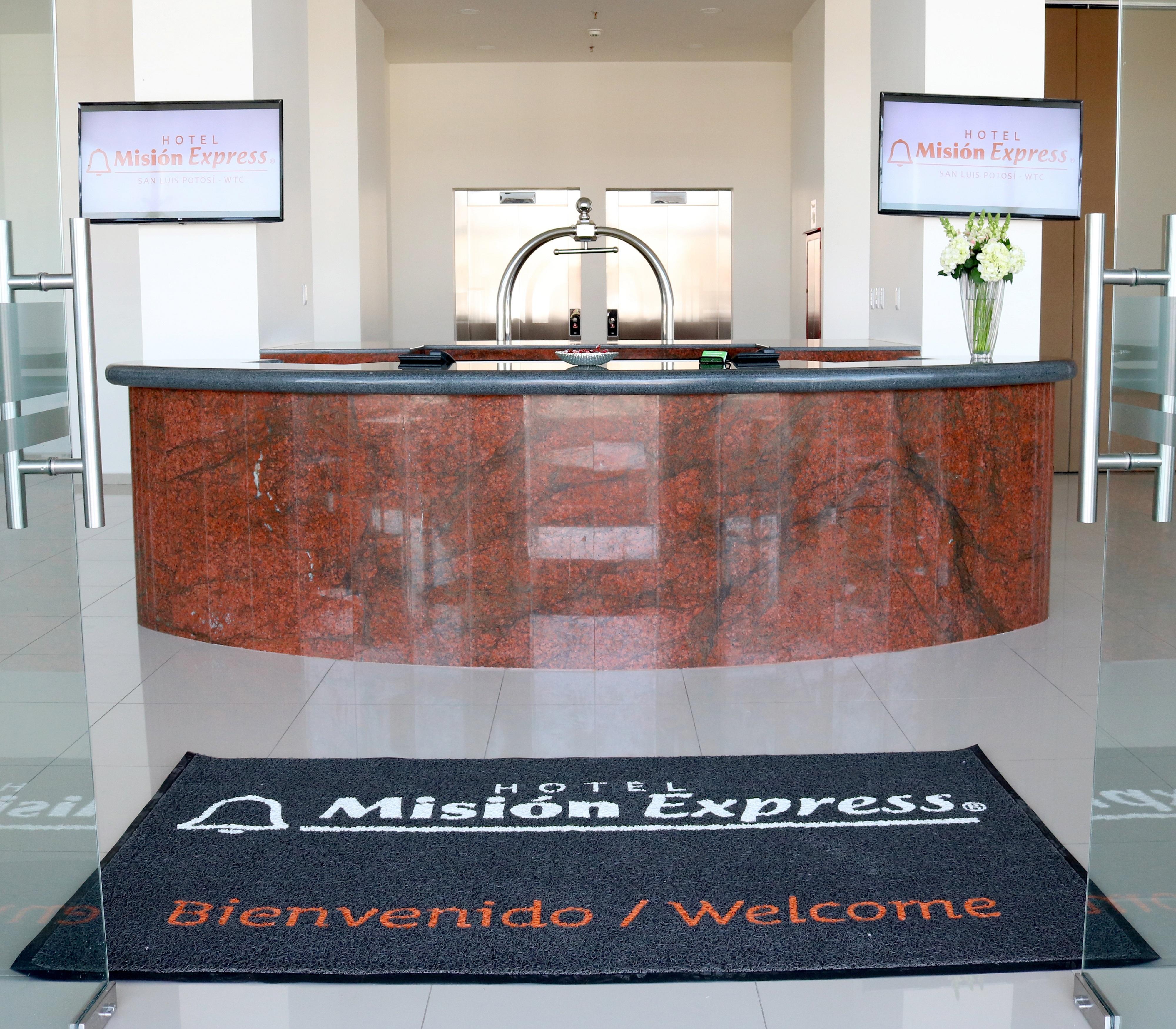 Mision Express Queretaro Otel Dış mekan fotoğraf