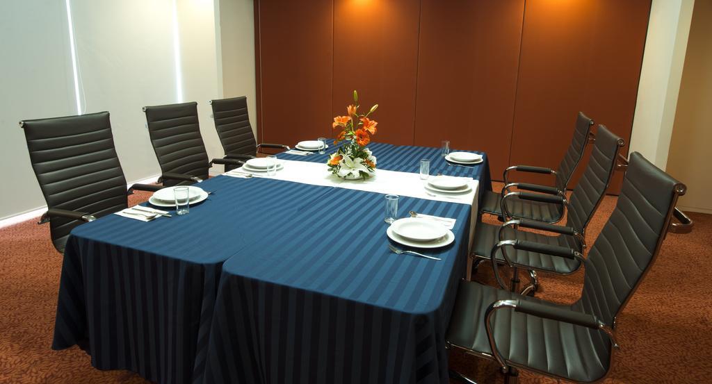 Mision Express Queretaro Otel Dış mekan fotoğraf