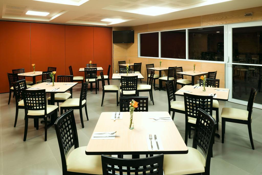 Mision Express Queretaro Otel Dış mekan fotoğraf