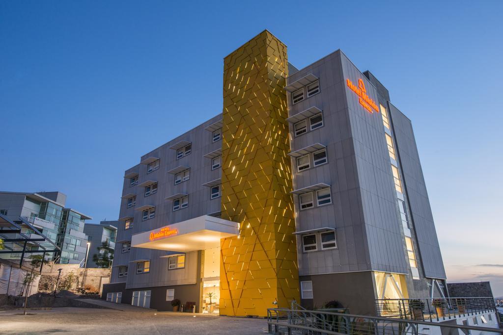 Mision Express Queretaro Otel Dış mekan fotoğraf
