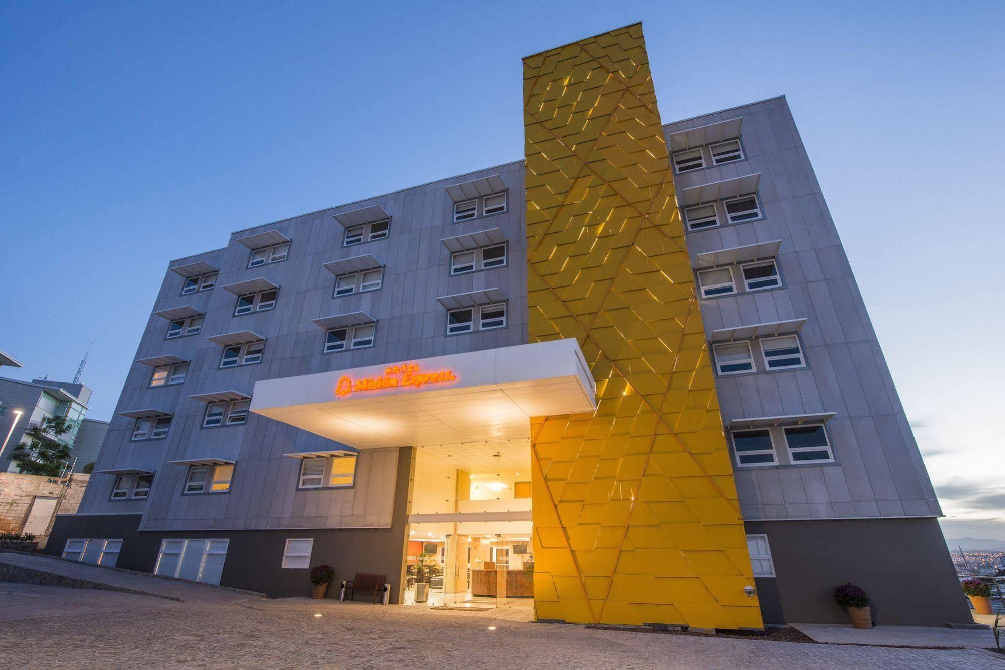 Mision Express Queretaro Otel Dış mekan fotoğraf